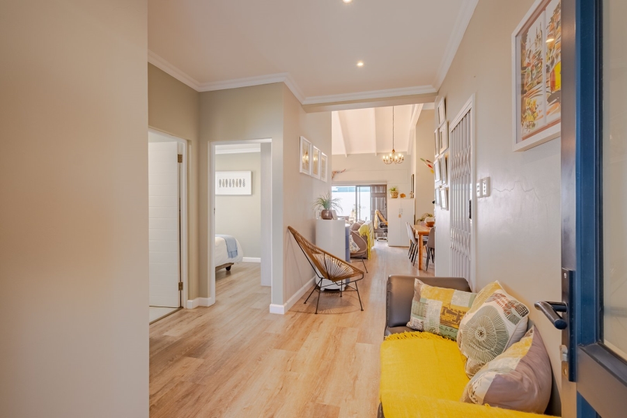 3 Bedroom Property for Sale in Sandbaai Western Cape